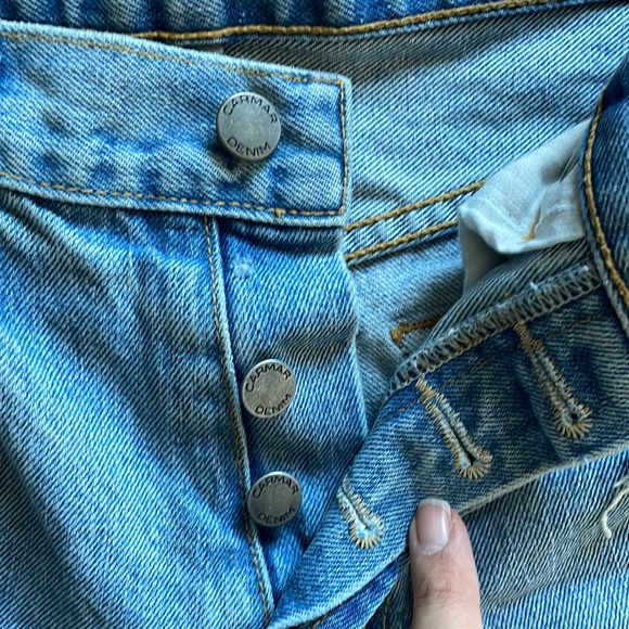 Carmar Denim Cutoff Shorts Size 28 - Picture 2 of 7